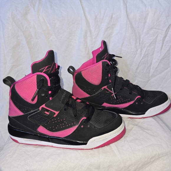 Air Jordan Flights - Picture 3 of 6